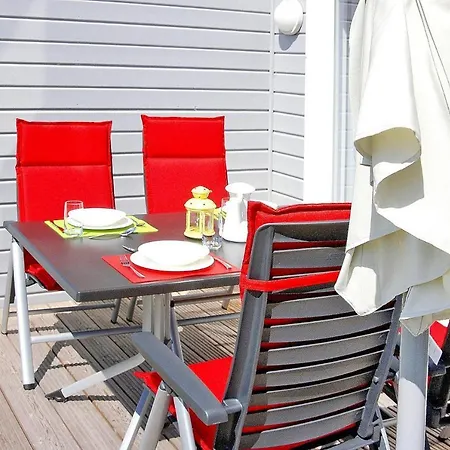 Doppelhaushaelfte Ruegentraum In Holiday home *