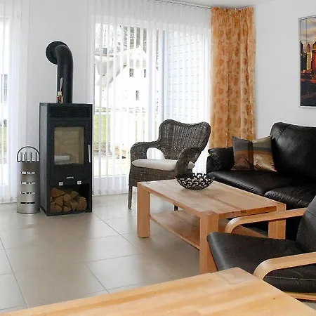 Doppelhaushaelfte Ruegentraum In Holiday home